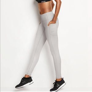 Victoria Secret Knockout Leggings